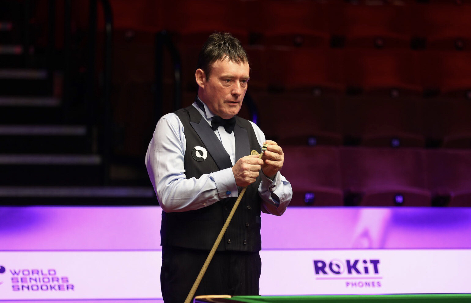 但其背后产 但其背后产